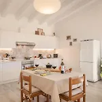 דירה White In Marciaga Di קוסטרמנו